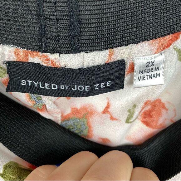 Styled by Joe Zee woman’s floral pants - Picture 9 of 11